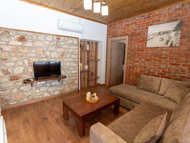 Roel Apartments Sarandë 外观 照片