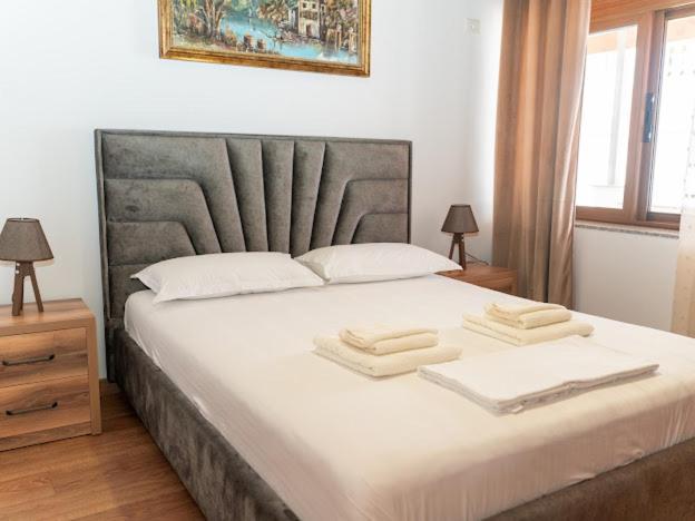 Roel Apartments Sarandë 外观 照片
