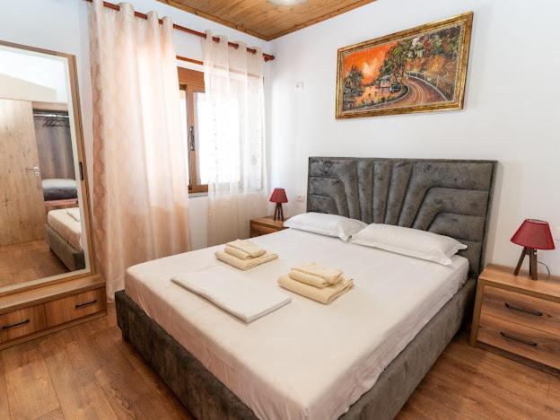 Roel Apartments Sarandë 外观 照片
