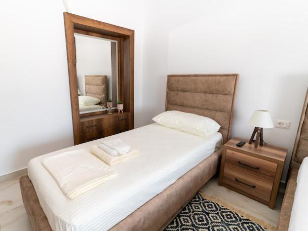 Roel Apartments Sarandë 外观 照片