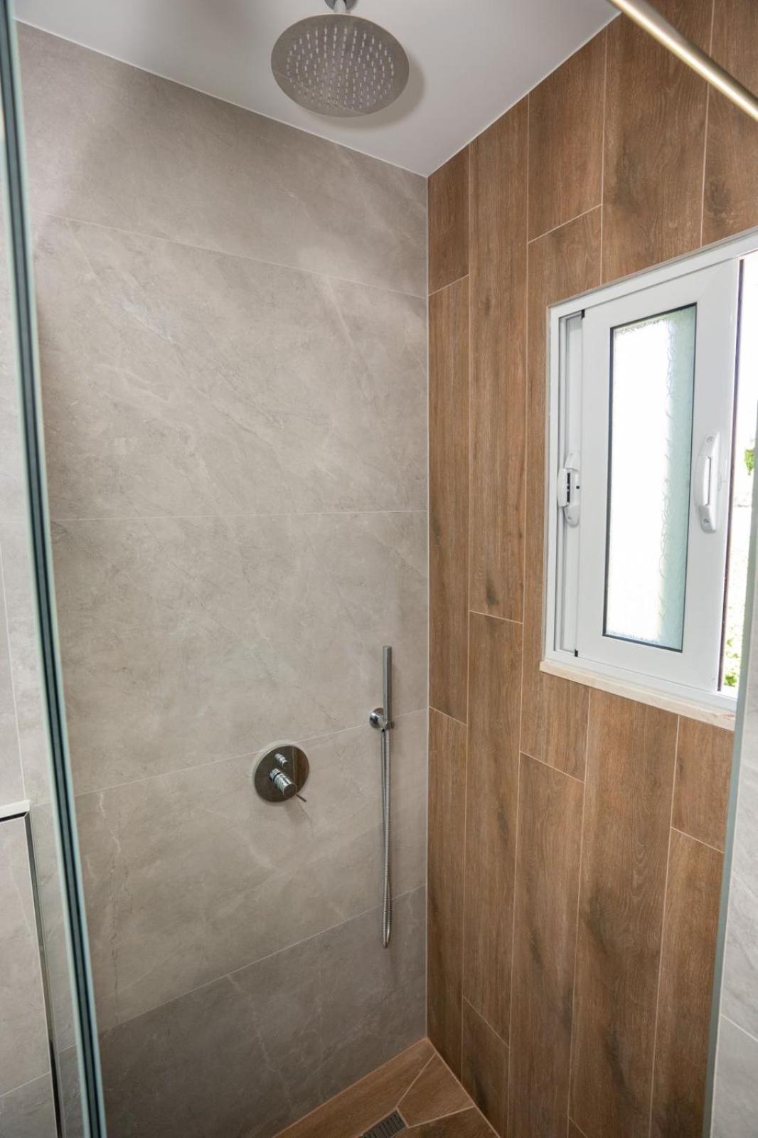 Roel Apartments Sarandë 外观 照片