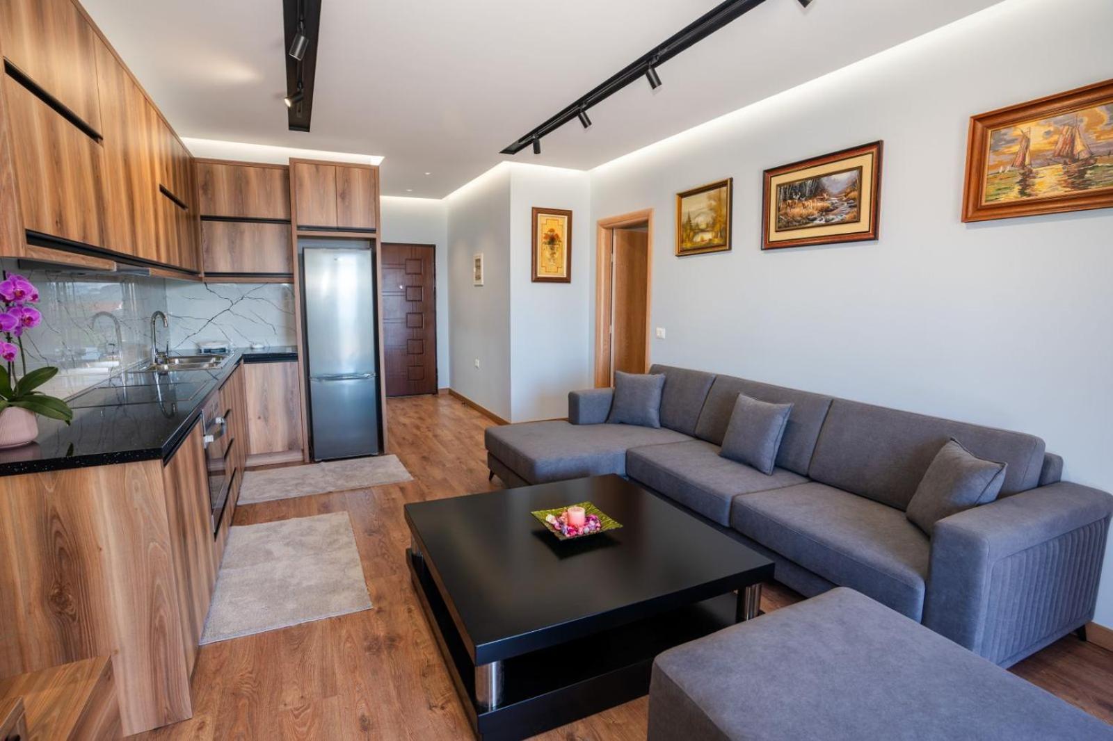 Roel Apartments Sarandë 外观 照片