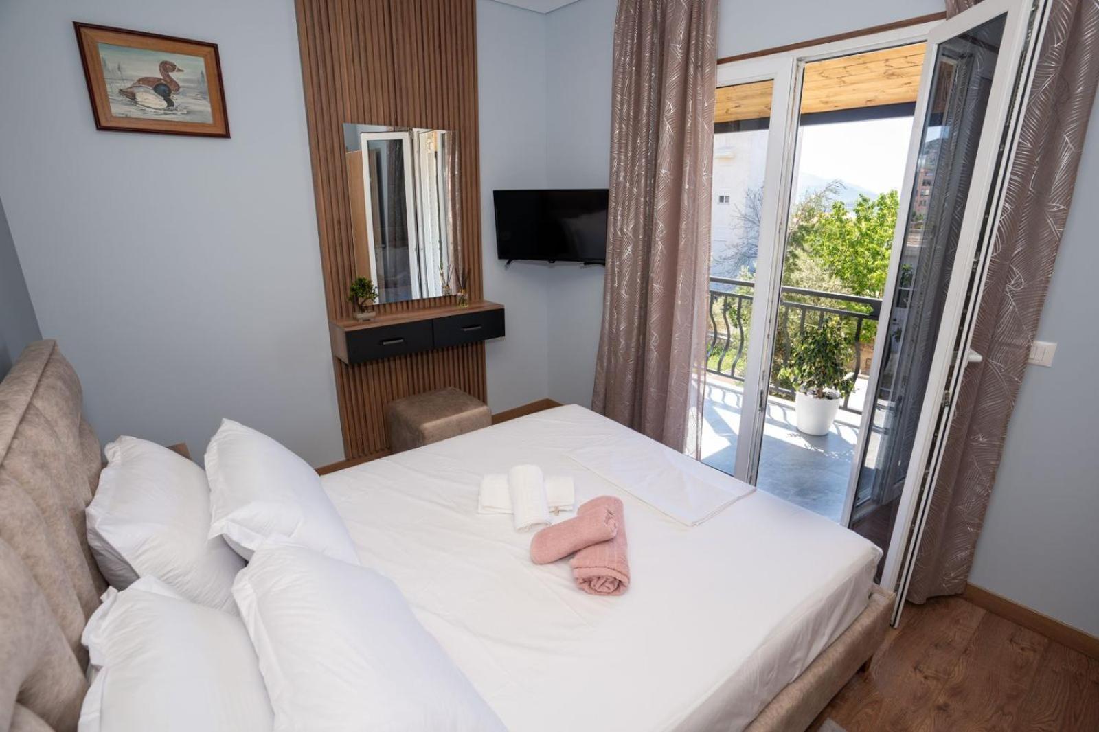 Roel Apartments Sarandë 外观 照片