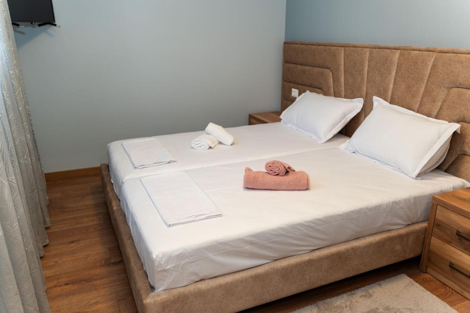 Roel Apartments Sarandë 外观 照片