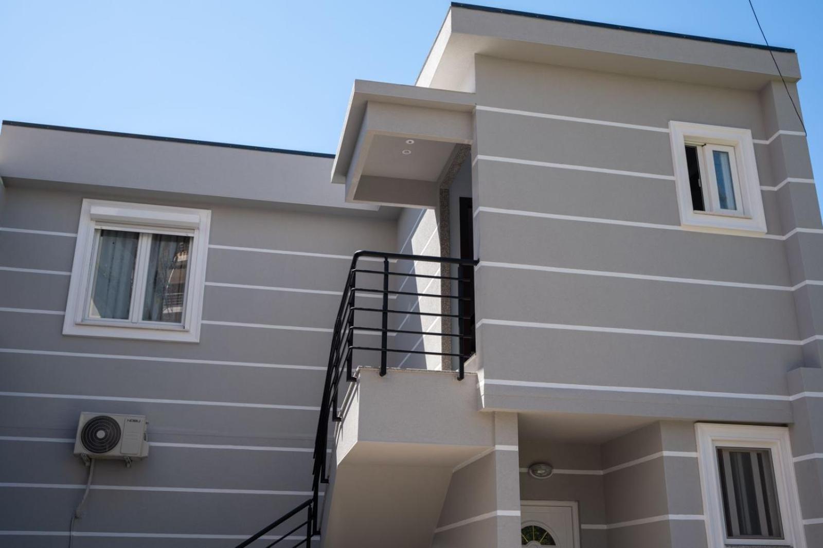 Roel Apartments Sarandë 外观 照片